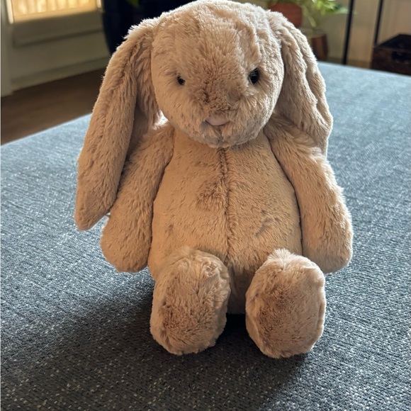 🐇 Small Jellycat Beige Bashful Bunny Stuffed Animal Plushie - Picture 2 of 6